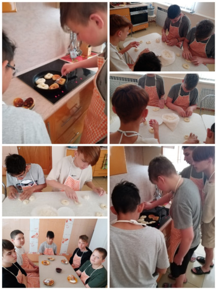 Мальчики на кухне.